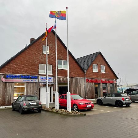 Airport Hotel One Aparthotel Sylt Exteriör bild